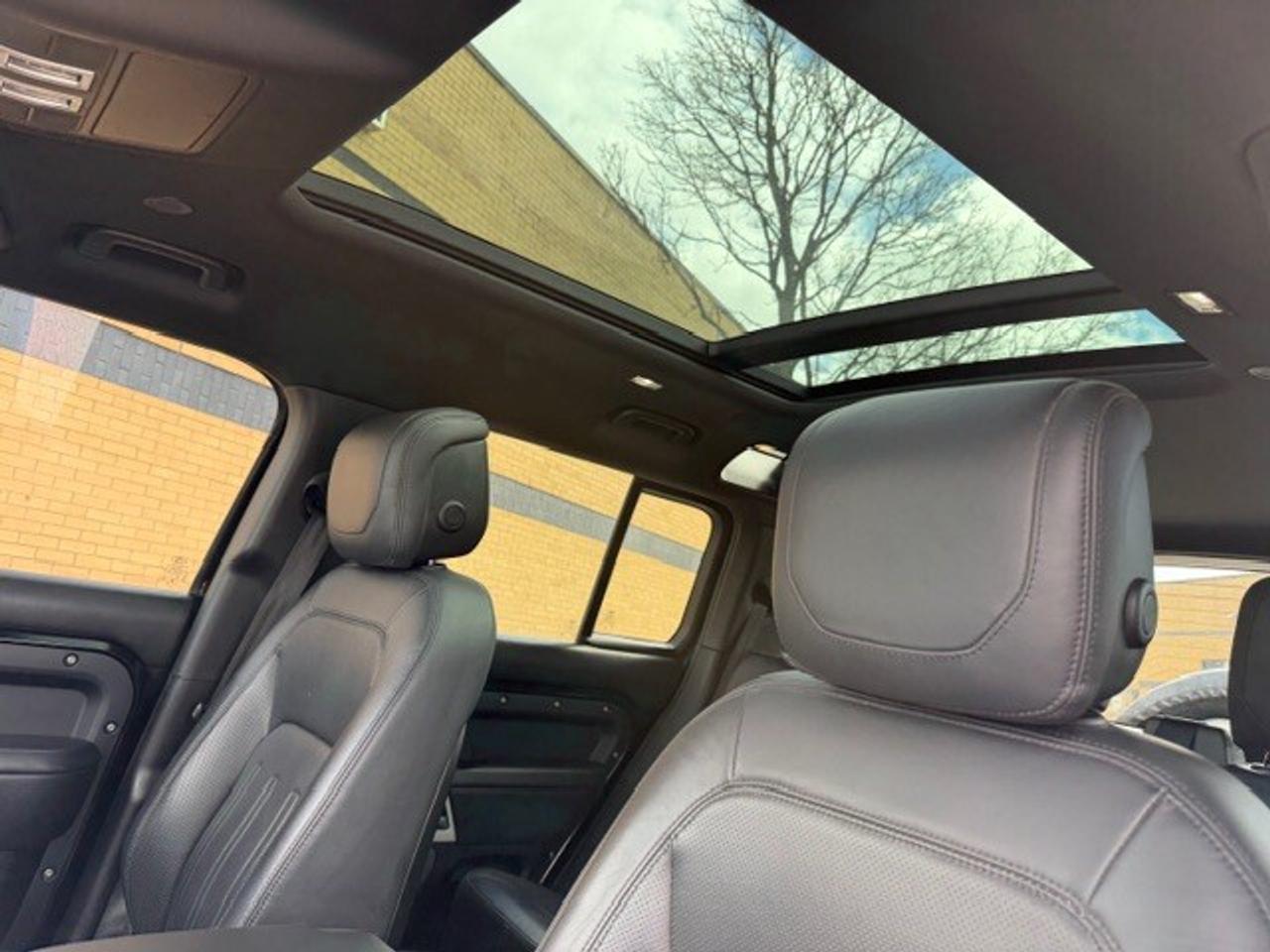 2022 Land Rover Defender 110 XS Edition Digital Mirror Cooled Seat 7 Pass Photo