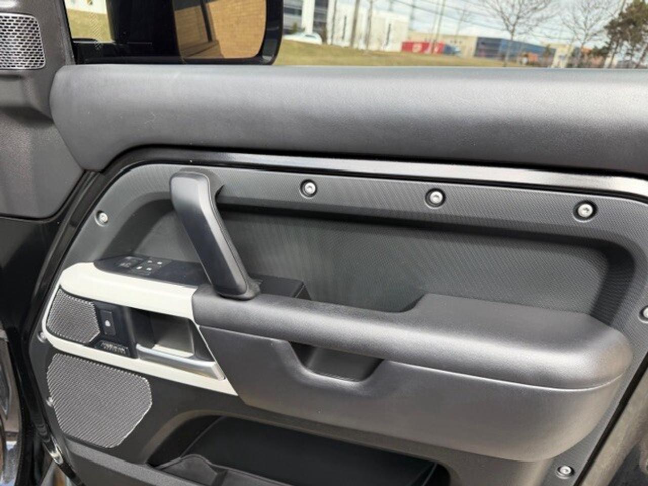 2022 Land Rover Defender 110 XS Edition Digital Mirror Cooled Seat 7 Pass Photo