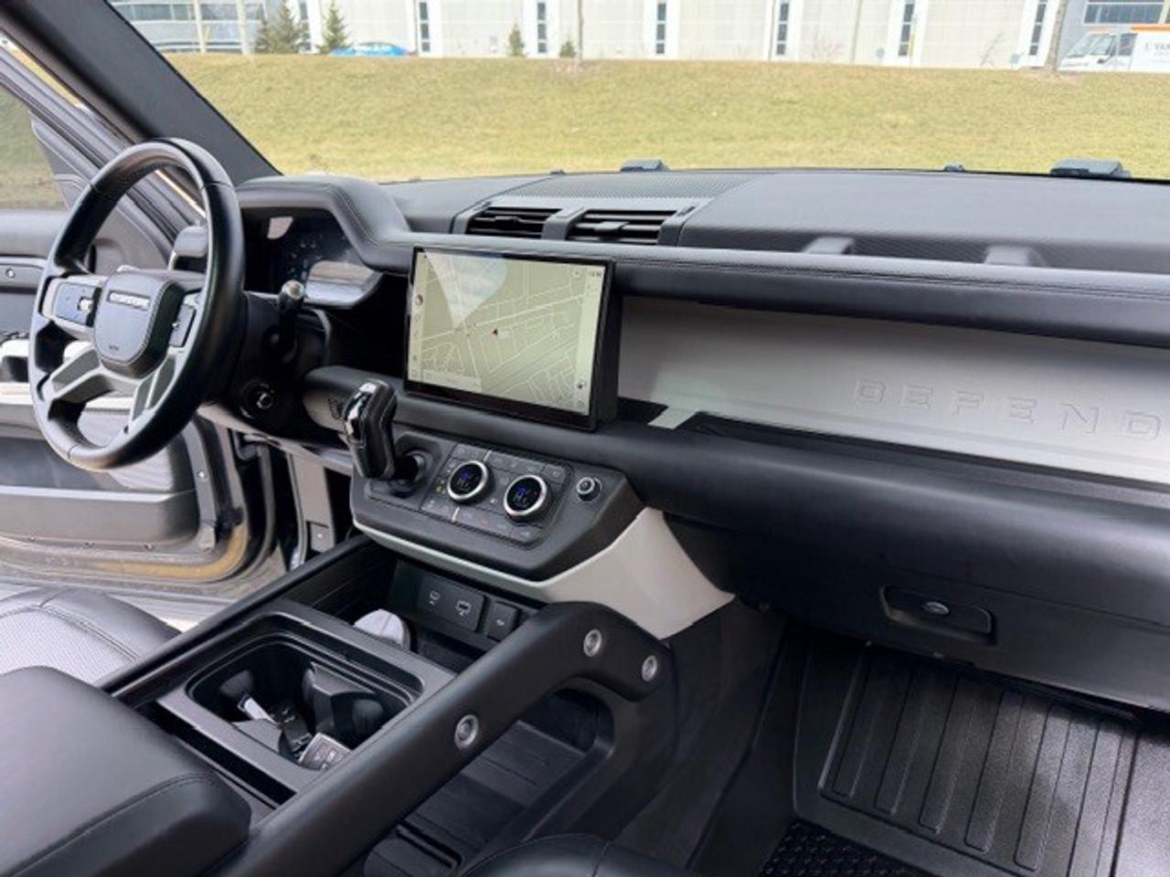 2022 Land Rover Defender 110 XS Edition Digital Mirror Cooled Seat 7 Pass Photo