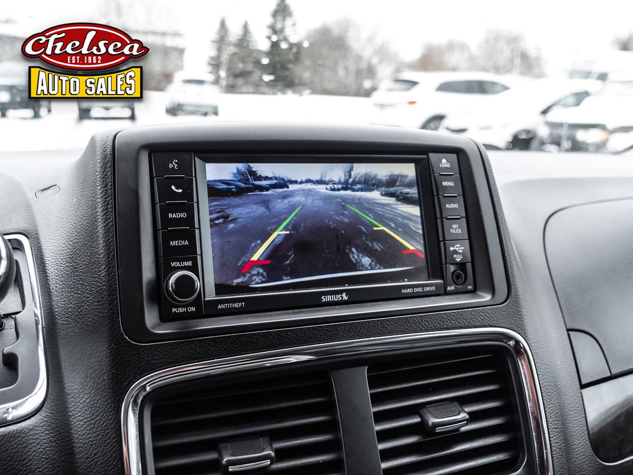 2016 Dodge Grand Caravan Crew Photo