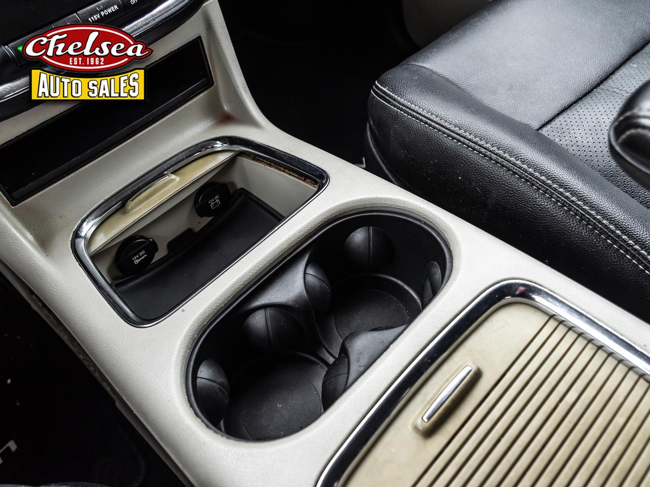 2016 Dodge Grand Caravan Crew Photo