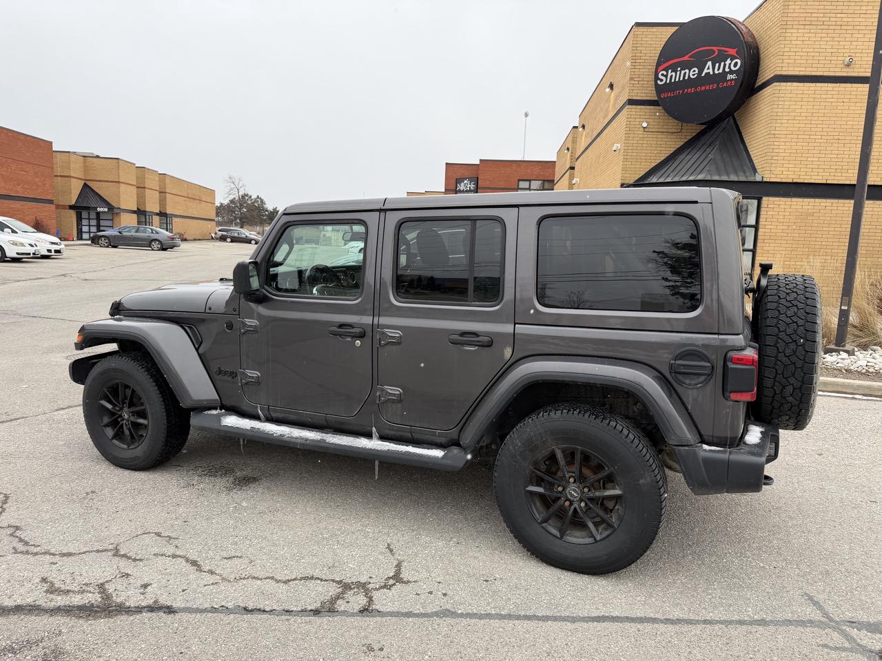 2021 Jeep Wrangler Unlimited Altitude 2.0L Leather Navigation LED Photo