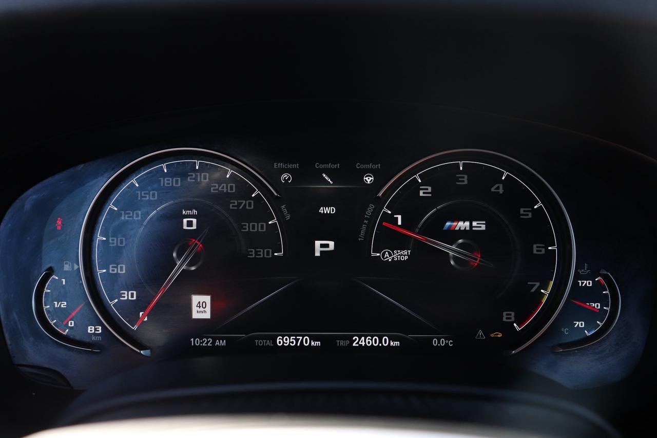 2019 BMW M5 NO ACCIDENTS SUPER LOW KM BROWN INTERIOR NEW TIRES Photo