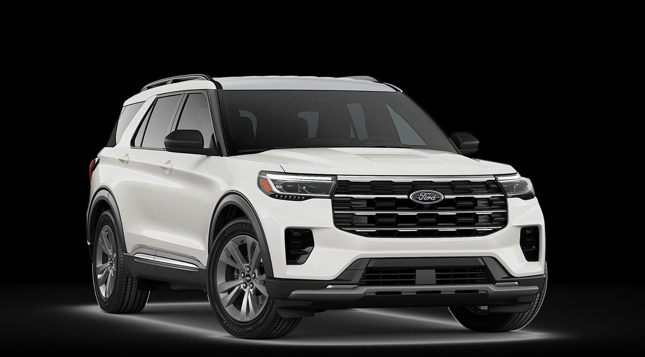 2026 Ford Explorer Active w-200A Pkg 4WD Photo