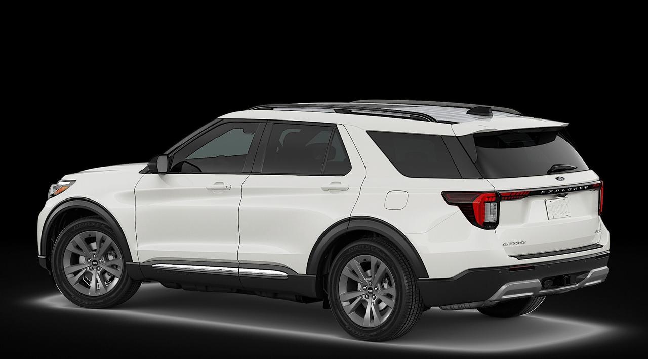 2026 Ford Explorer Active w-200A Pkg 4WD Photo
