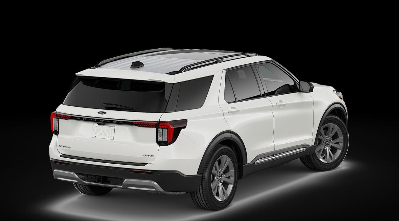 2026 Ford Explorer Active w-200A Pkg 4WD Photo2
