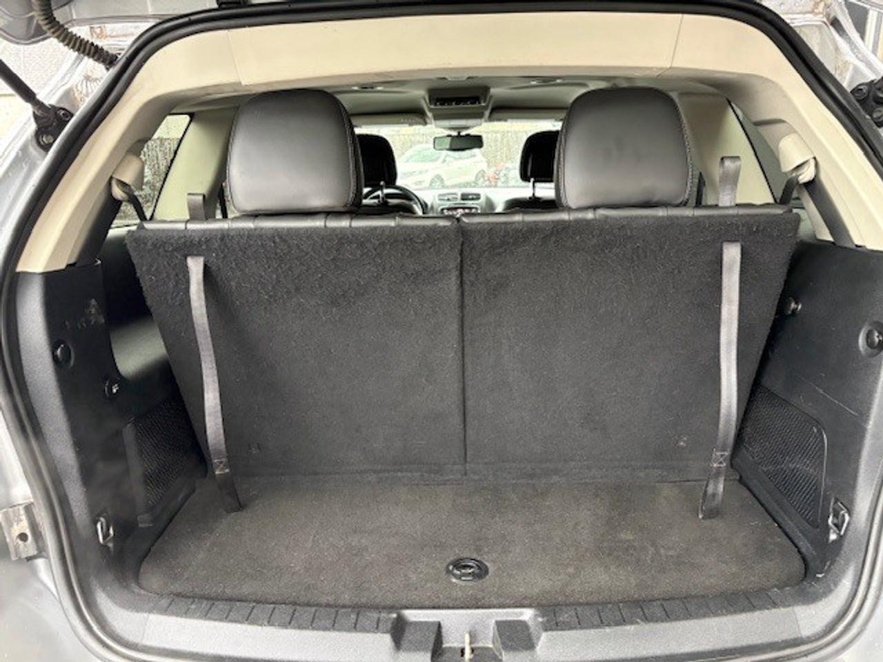 2017 Dodge Journey AWD Crossroad, LEATHER, 7 PASSENGER, NEW TIRES!! Photo