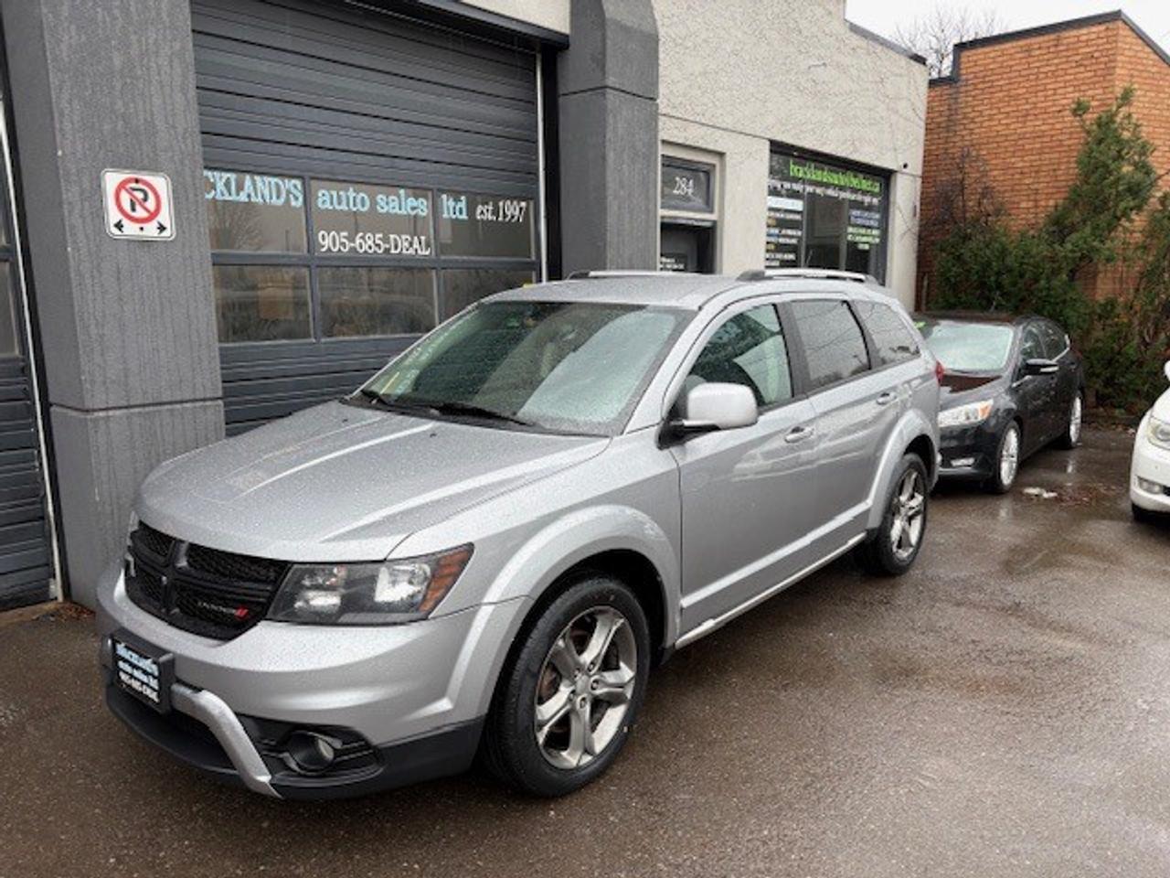 2017 Dodge Journey AWD Crossroad, LEATHER, 7 PASSENGER, NEW TIRES!! Photo0