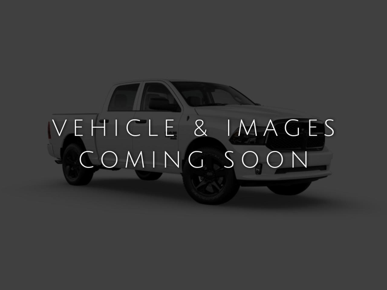 2015 RAM 1500 4WD Quad Cab 140.5  SLT Photo0