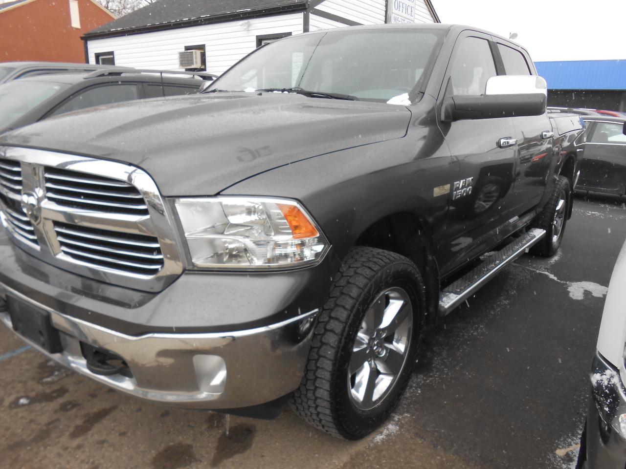 2014 RAM 1500 4WD Crew Cab 140.5  Big Horn ECO DIESEL Photo