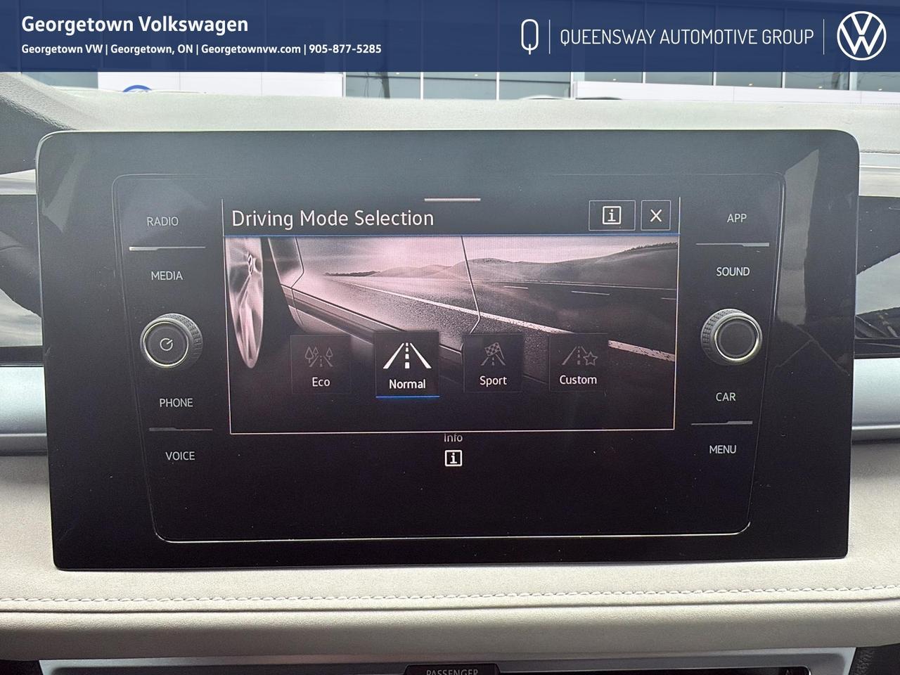 2025 Volkswagen Taos Comfortline Carplay   Remote Start   Heated Seats Photo