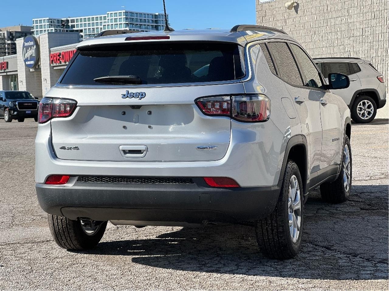 2025 Jeep Compass North 4x4 w/Convenience Group Photo