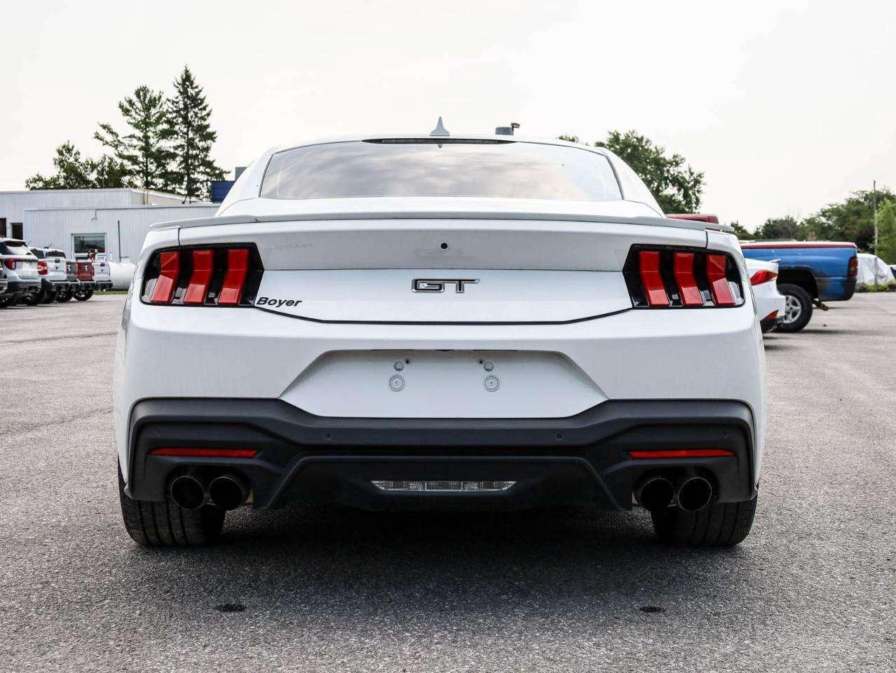 2024 Ford Mustang GT Premium Photo3