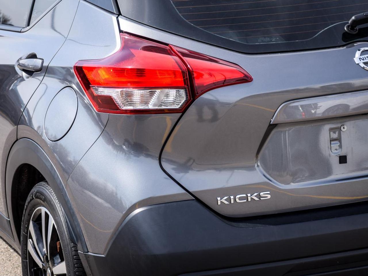 2018 Nissan Kicks SV   AS-IS, YOU-CERTIFY YOU-SAVE, 2 sets of tires Photo