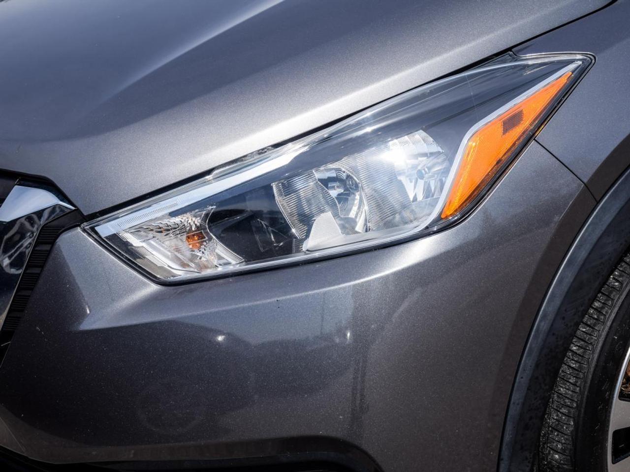 2018 Nissan Kicks SV   AS-IS, YOU-CERTIFY YOU-SAVE, 2 sets of tires Photo