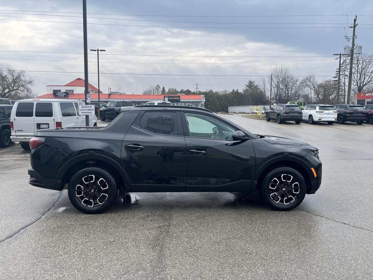 2024 Hyundai Santa Cruz PREFERRED AWD Photo3