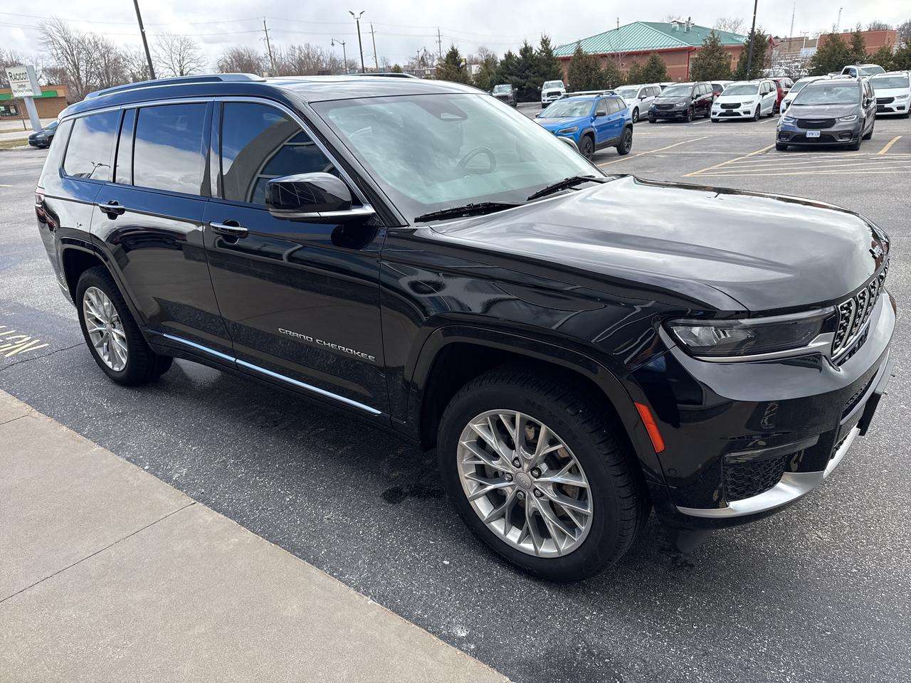 2021 Jeep Grand Cherokee L Summit Photo