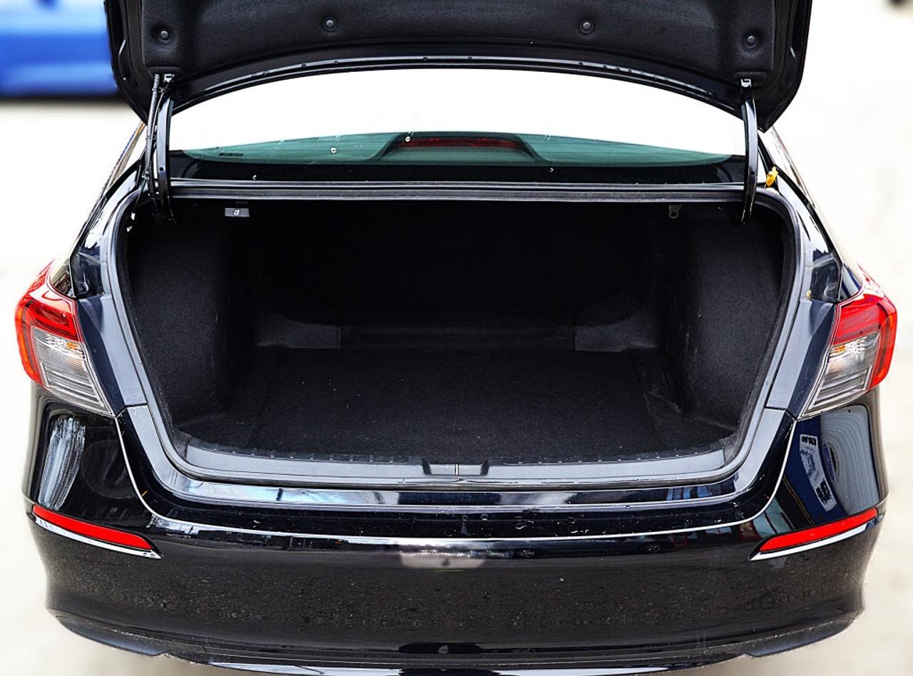 2022 Honda Civic Sedan EX CVT Photo