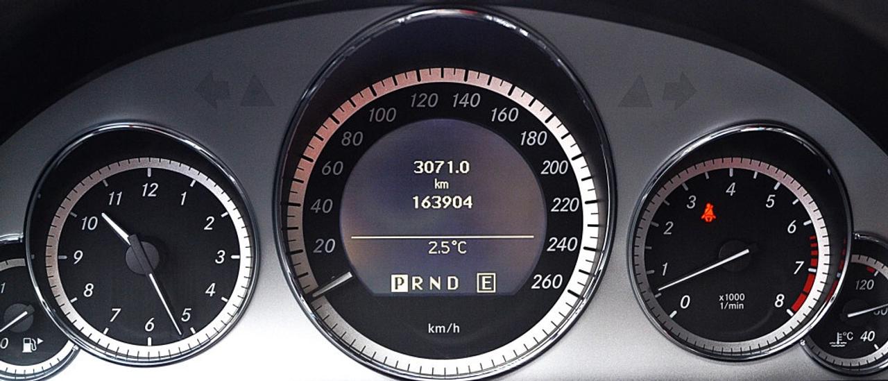 2011 Mercedes-Benz E-Class 2dr Coupe E550 Rear-wheel Drive Photo