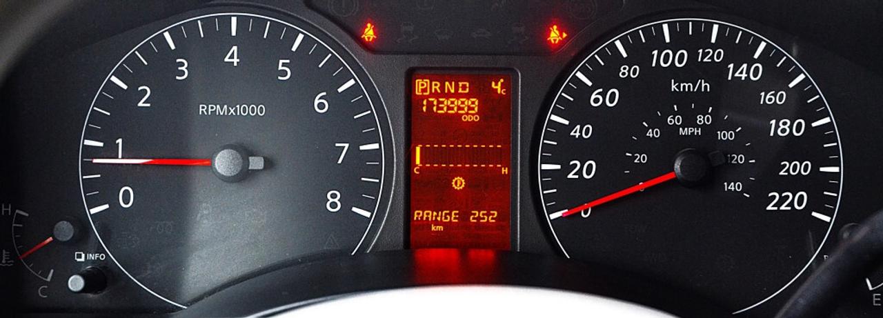 2013 Nissan NV 2500 NV2500 V6 SV High Roof CARGOVAN Photo