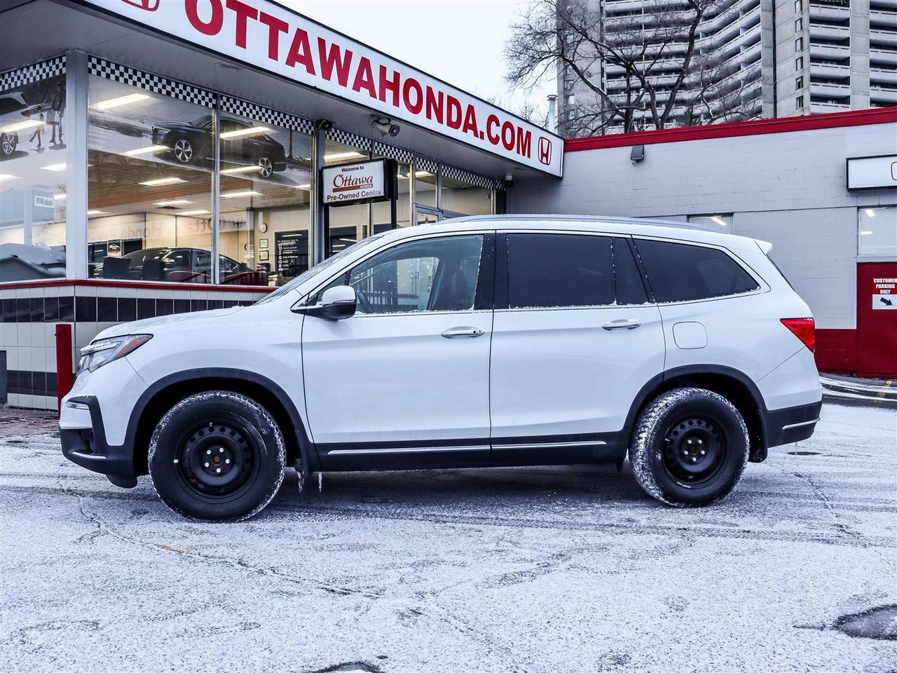 2021 Honda Pilot Touring 8-PASS NAVI LEATHER Photo4