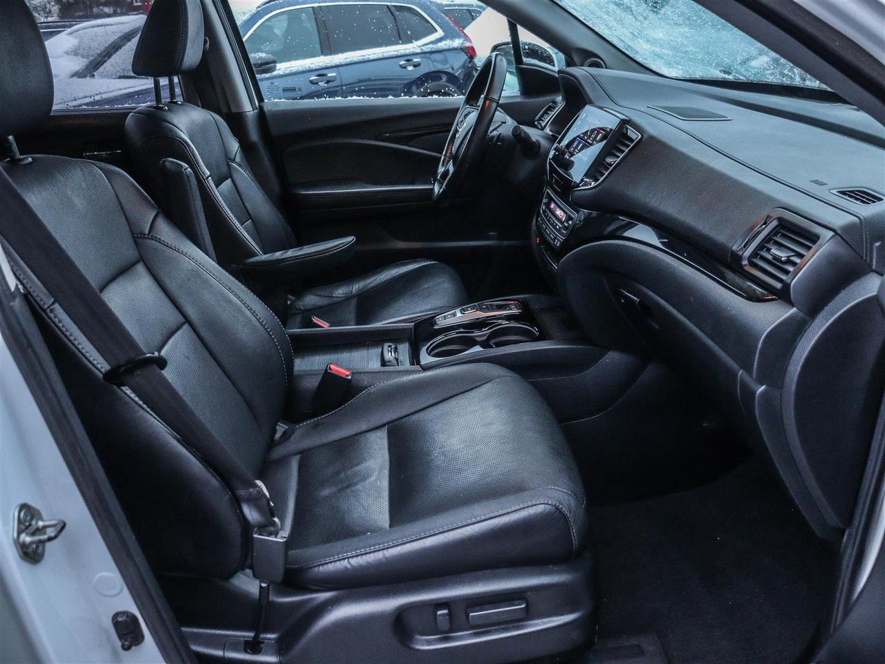 2021 Honda Pilot Touring 8-PASS NAVI LEATHER Photo