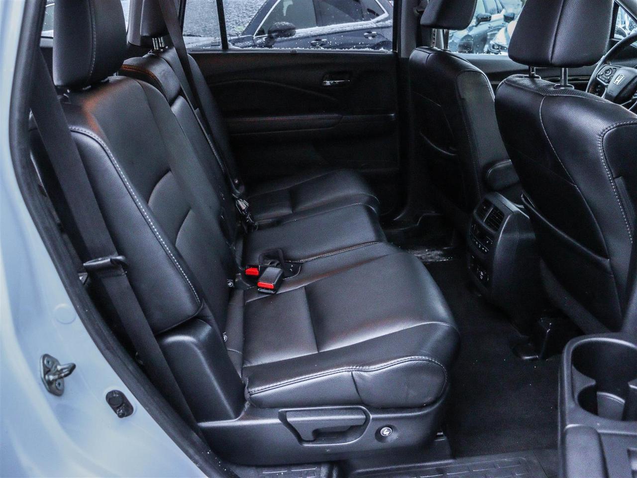 2021 Honda Pilot Touring 8-PASS NAVI LEATHER Photo