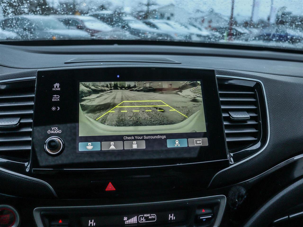 2021 Honda Pilot Touring 8-PASS NAVI LEATHER Photo