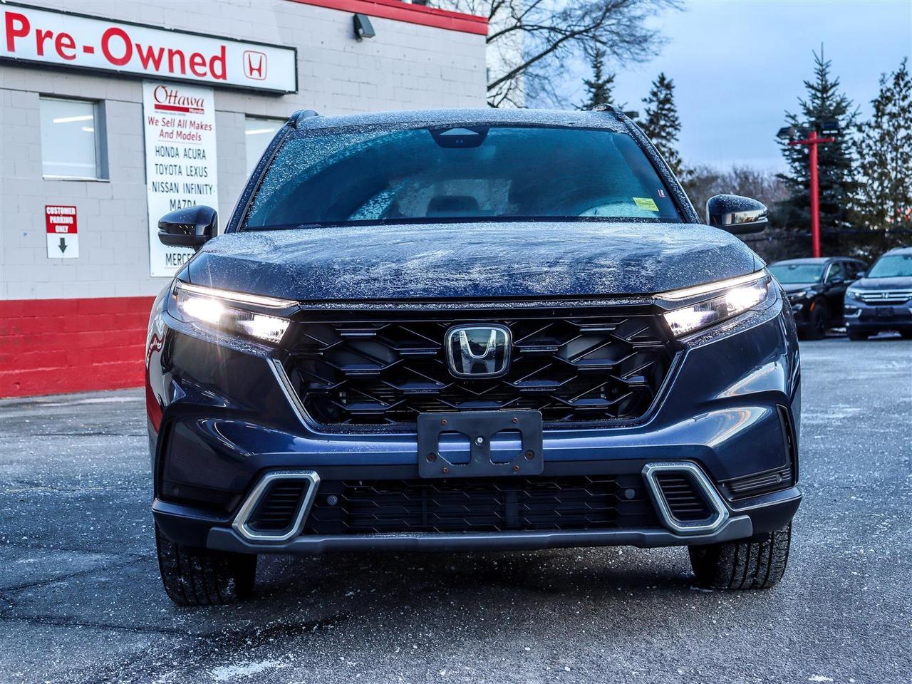 2023 Honda CR-V Hybrid Touring LEATHER NAVI SUNROOF Photo
