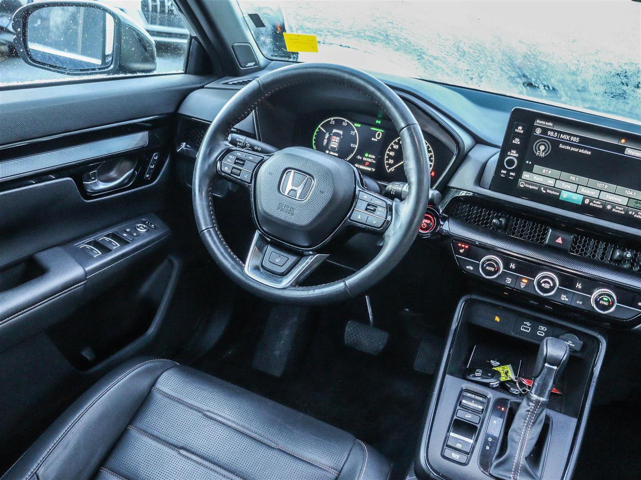 2023 Honda CR-V Hybrid Touring LEATHER NAVI SUNROOF Photo