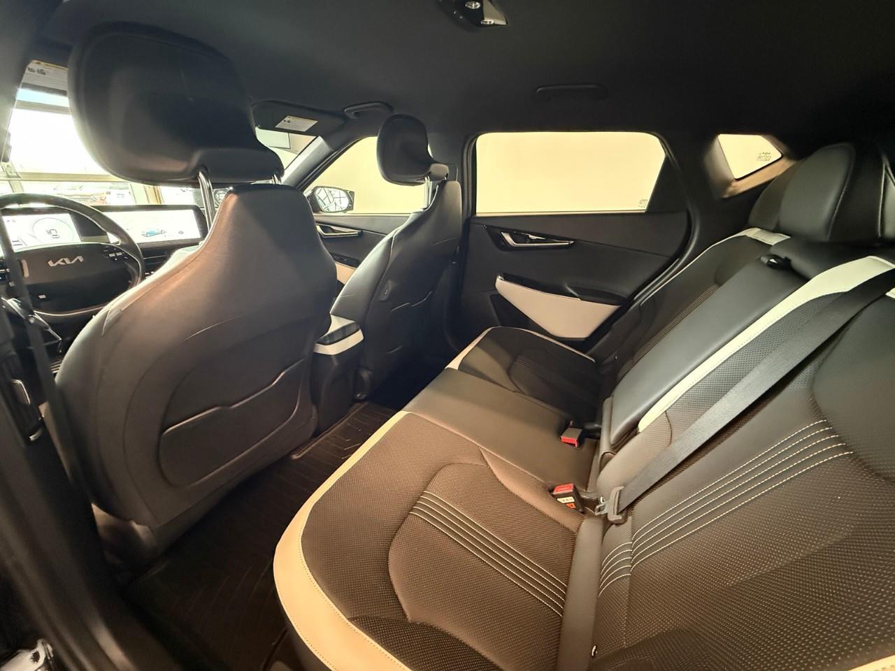 2023 Kia EV6 Long Range w/GT-Line Pkg 1 4dr All-Wheel Drive Photo