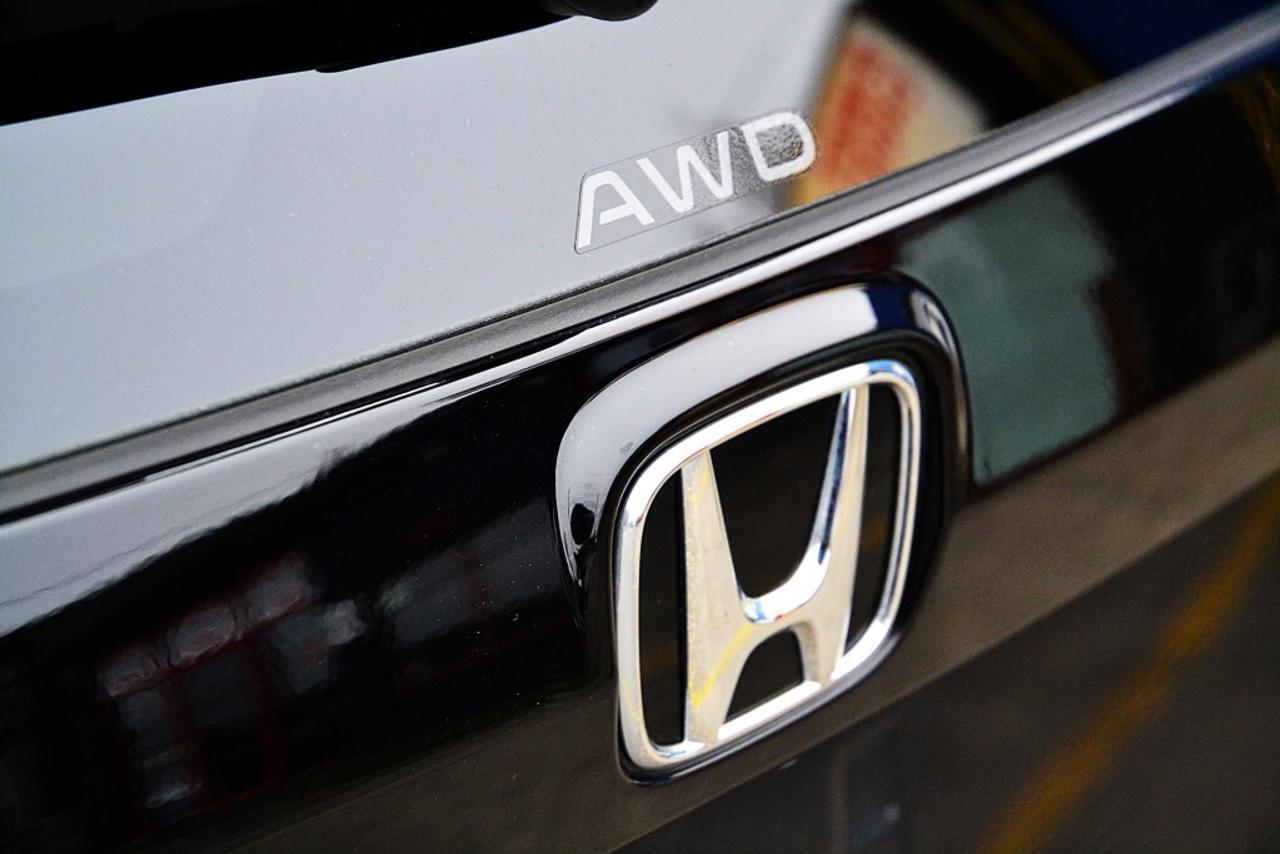 2024 Honda CR-V Hybrid EX-L All-wheel Drive Photo