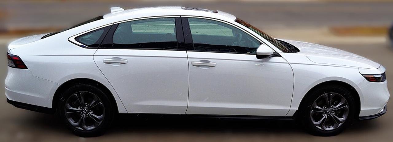 2023 Honda Accord Sedan EX CVT Photo