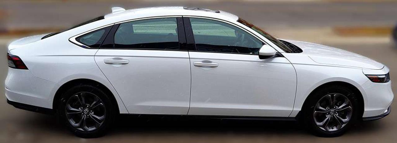 2023 Honda Accord EX CVT Photo