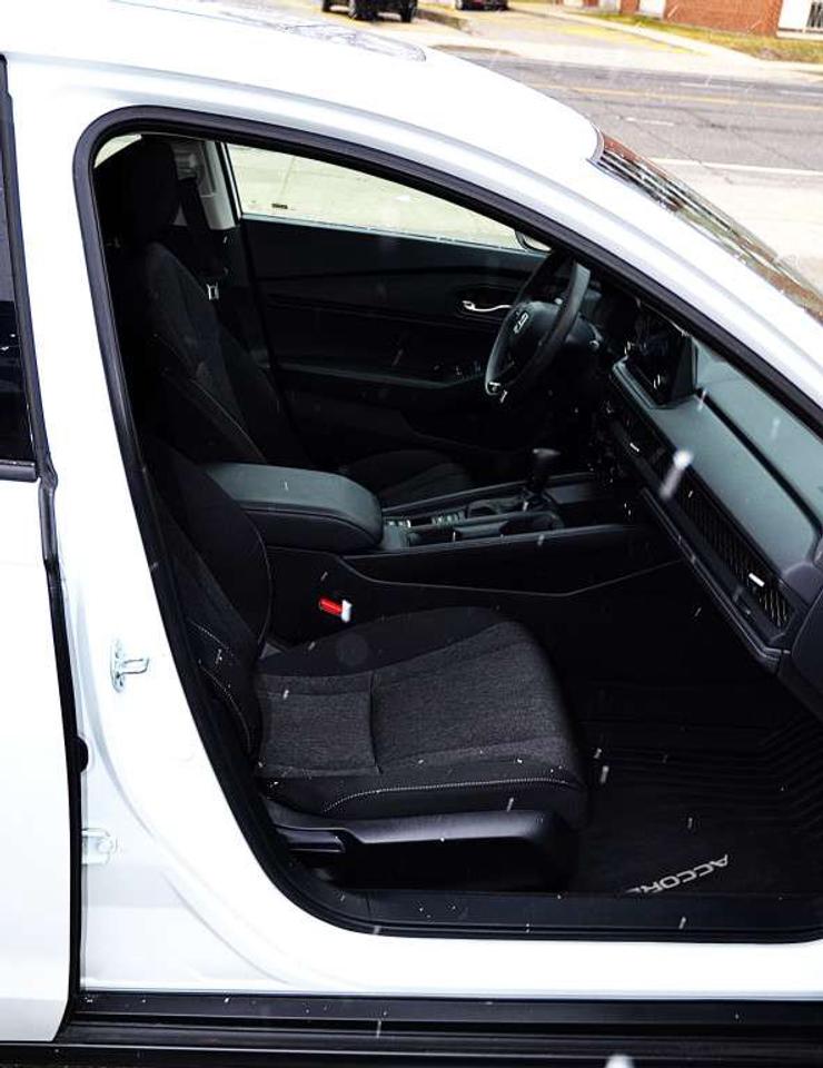 2023 Honda Accord EX CVT Photo