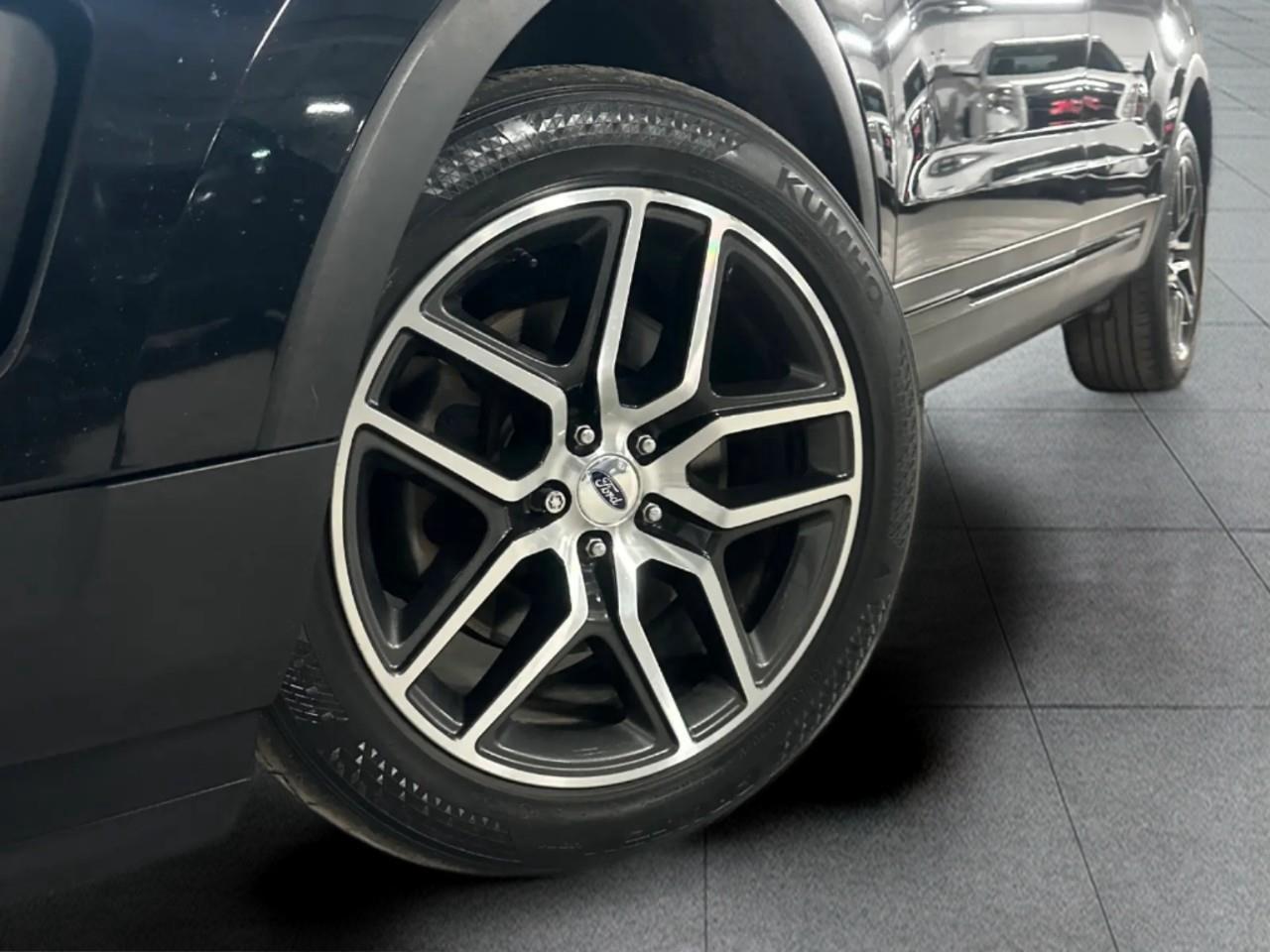 2017 Ford Explorer Sport 4dr 4x4 Photo