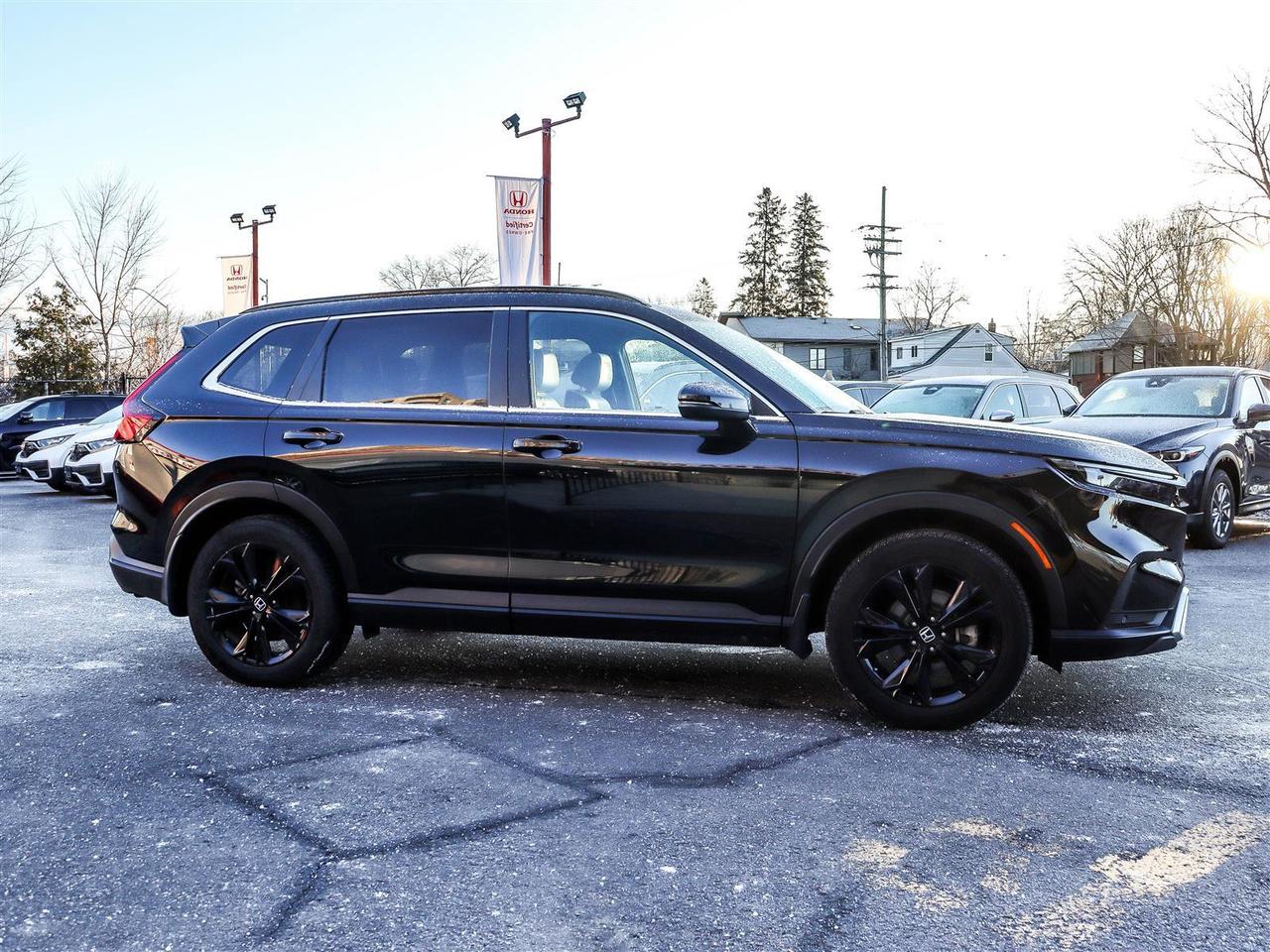 2024 Honda CR-V Hybrid Touring LEATHER NAVI SUNROOF Photo