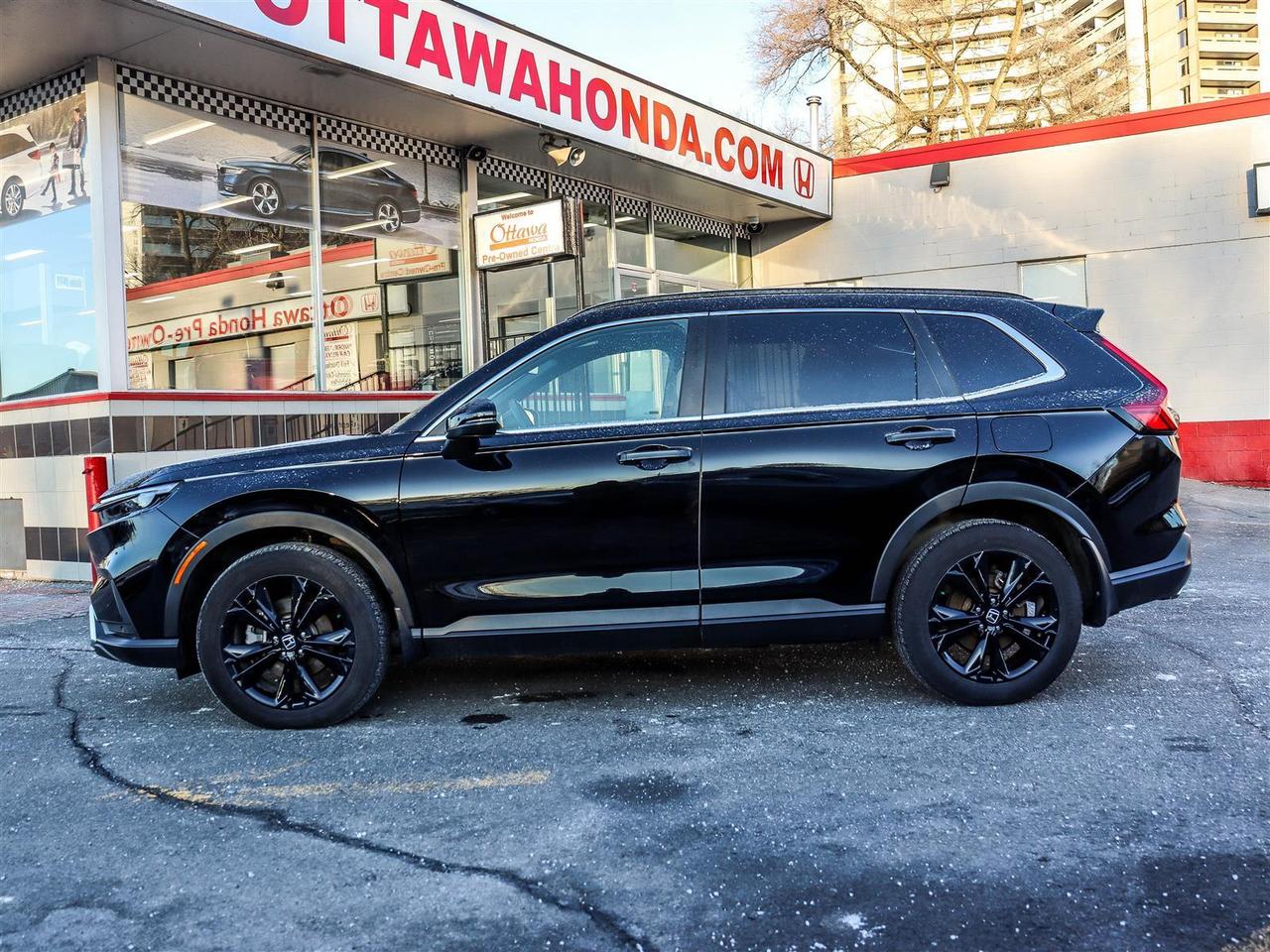 2024 Honda CR-V Hybrid Touring LEATHER NAVI SUNROOF Photo