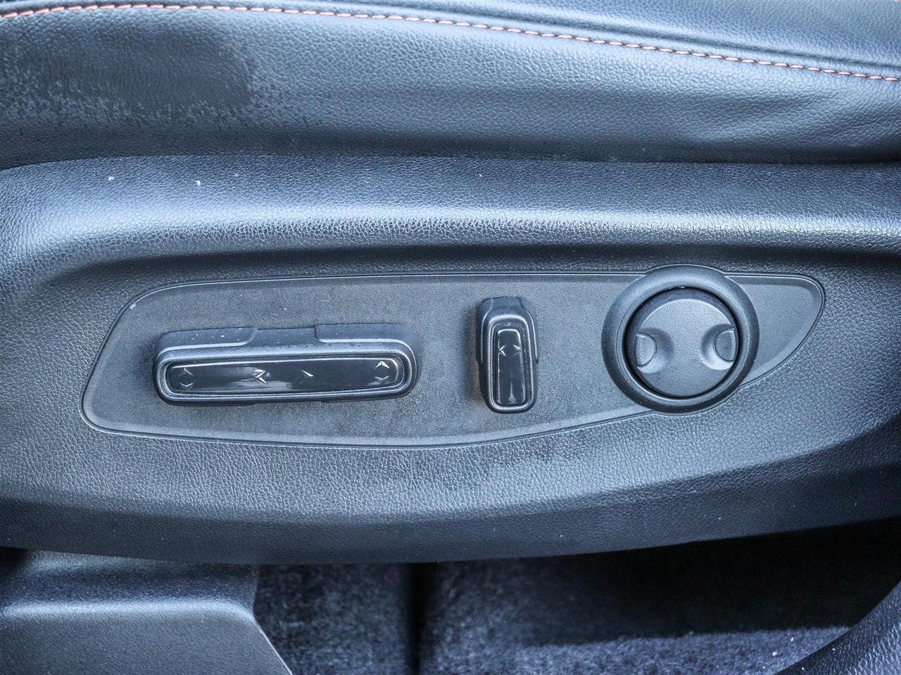 2024 Honda CR-V Hybrid Touring LEATHER NAVI SUNROOF Photo