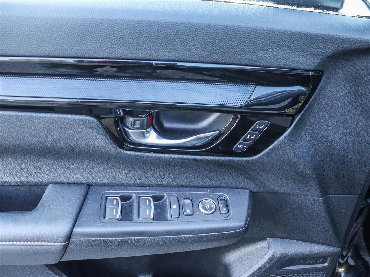 2024 Honda CR-V Hybrid Touring LEATHER NAVI SUNROOF Photo