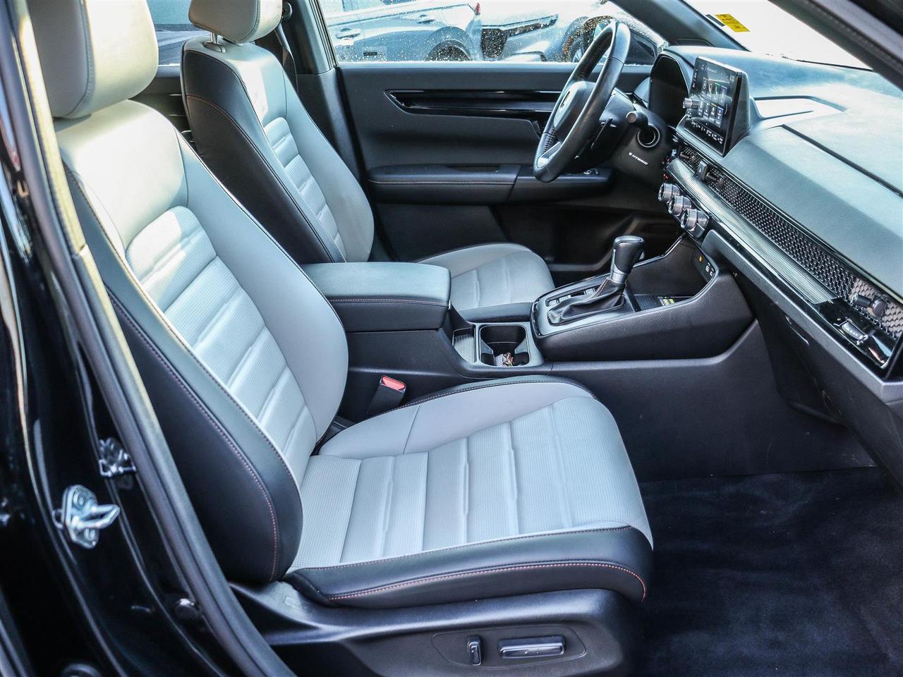 2024 Honda CR-V Hybrid Touring LEATHER NAVI SUNROOF Photo