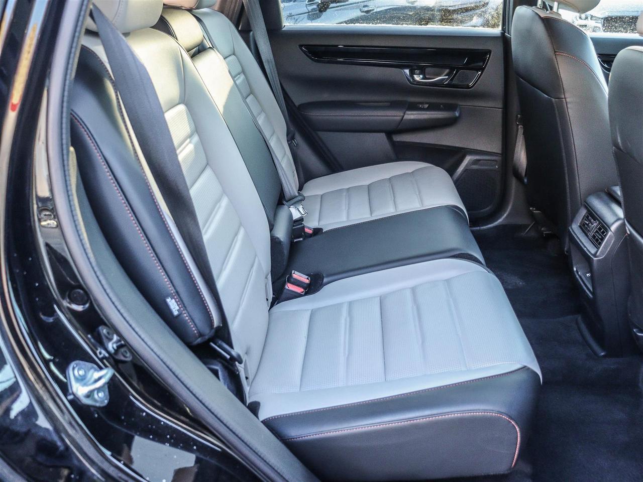 2024 Honda CR-V Hybrid Touring LEATHER NAVI SUNROOF Photo