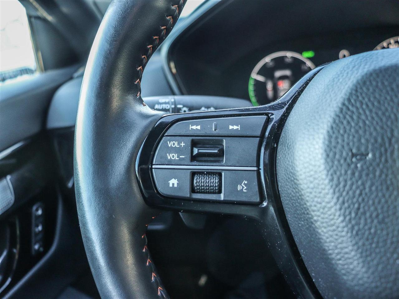 2024 Honda CR-V Hybrid Touring LEATHER NAVI SUNROOF Photo