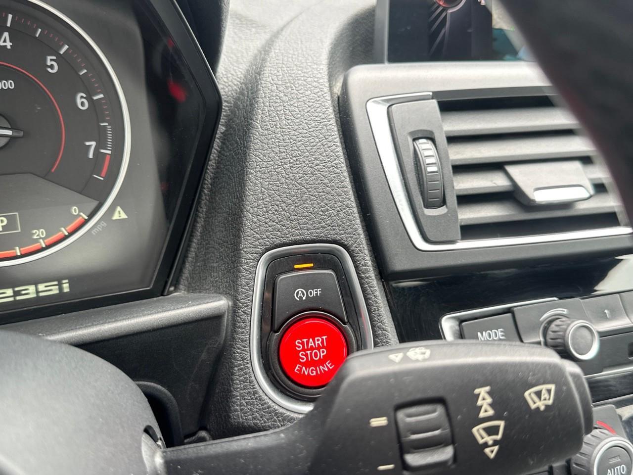 2015 BMW M235 i xDrive 2dr All-Wheel Drive Coupe Photo