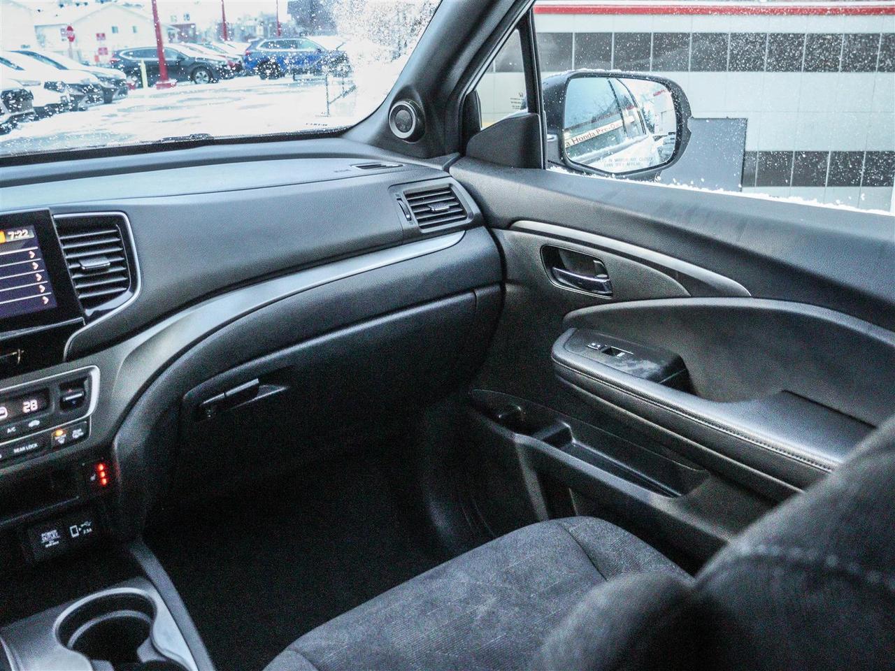 2022 Honda Pilot Sport AWD APPLE CARPLAY/ ANDROID AUTO BACKUP CAM Photo