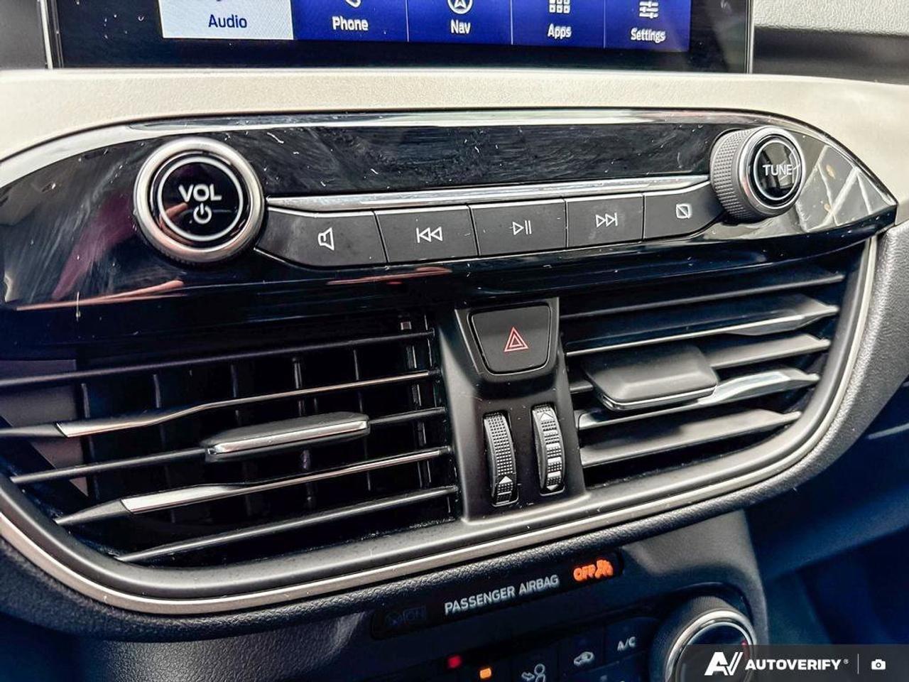 2022 Ford Escape SEL   HTD FRNT SEATS   HTD STEER WHEEL Photo