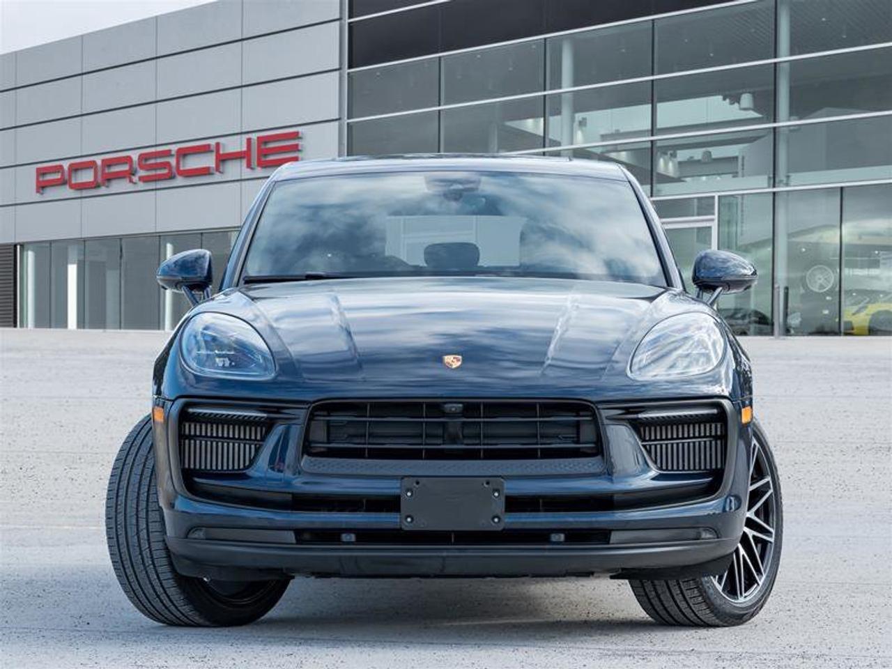 2023 Porsche Macan S AWD Premium Pkg Plus, 21 RS Spyder Design Wheels Photo