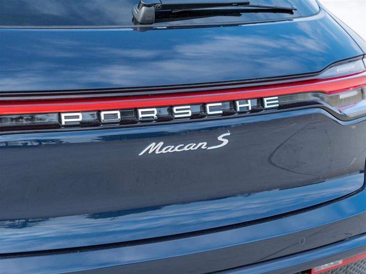 2023 Porsche Macan S AWD Premium Pkg Plus, 21 RS Spyder Design Wheels Photo