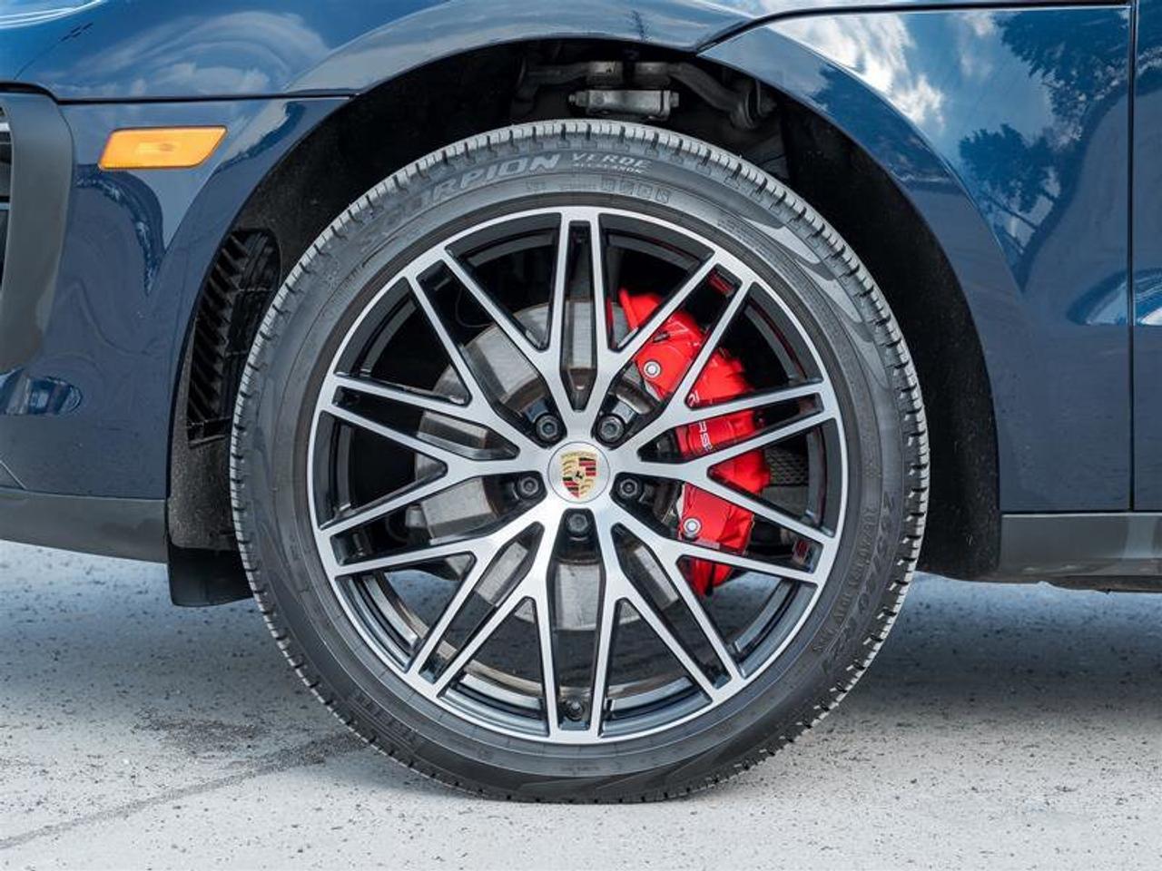 2023 Porsche Macan S AWD Premium Pkg Plus, 21 RS Spyder Design Wheels Photo