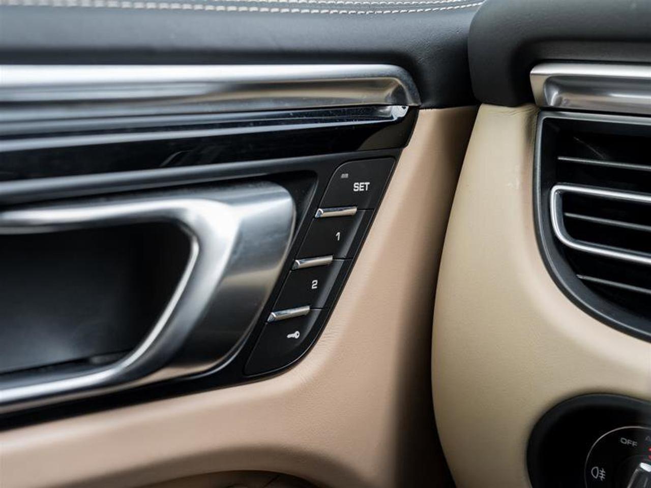 2023 Porsche Macan S AWD Premium Pkg Plus, 21 RS Spyder Design Wheels Photo